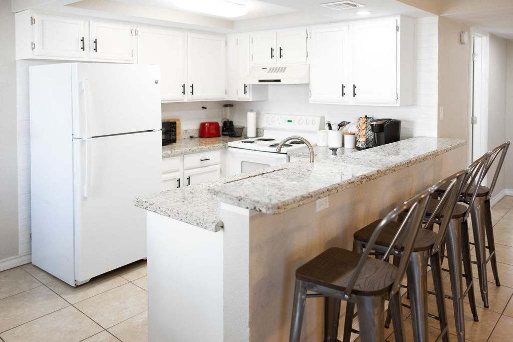 2 Bed 2 Bath 1St Floor Condo W Pool By Beach Саут Падре Алънд Екстериор снимка